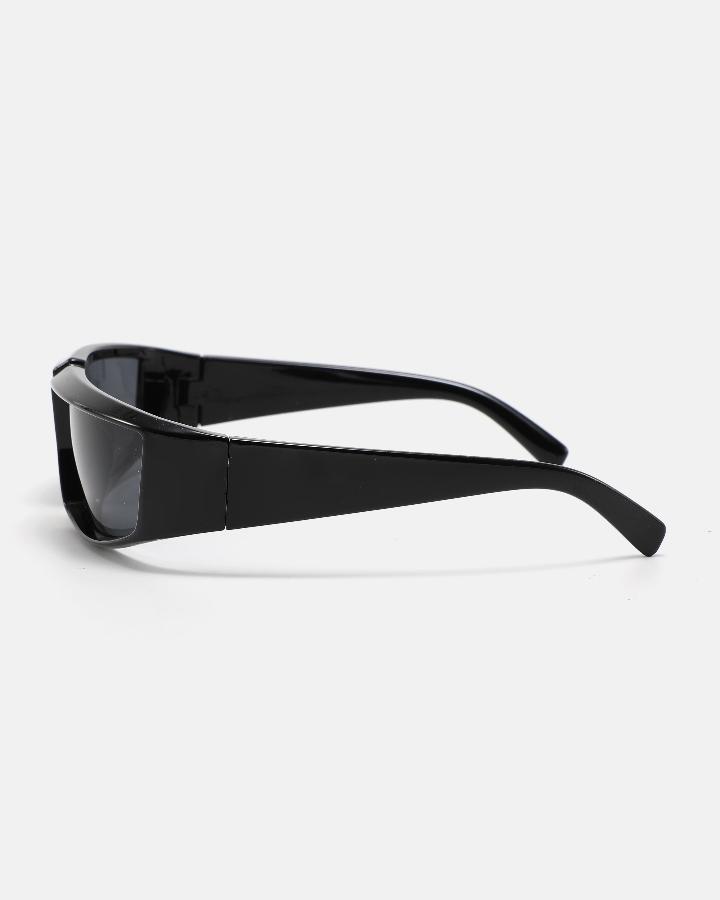 APEX Wrap Sunglasses | Black