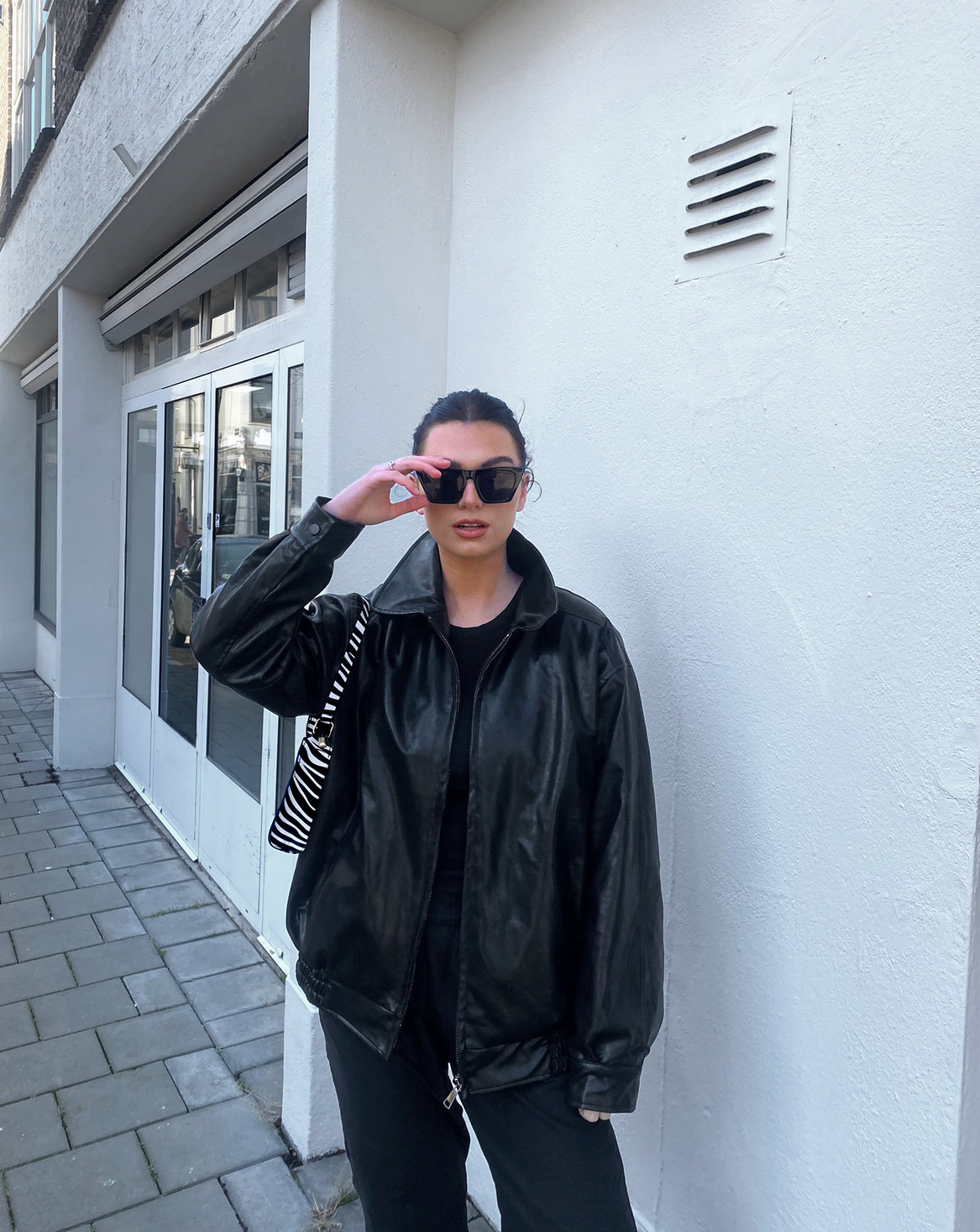 CAT EYE Sunglasses | Black