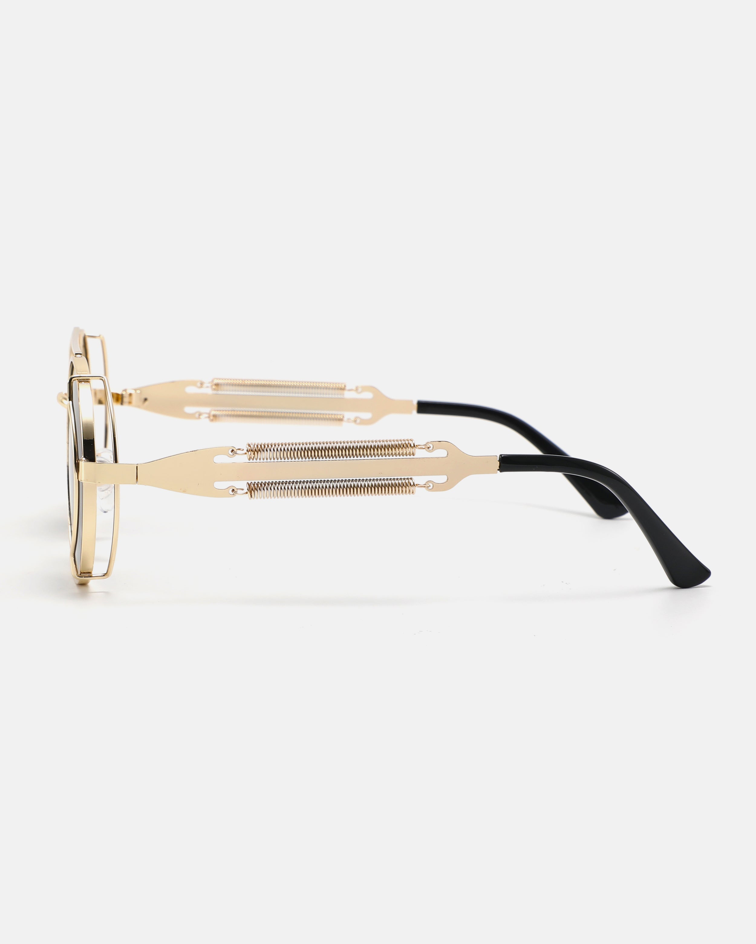 HELIX Round Sunglasses | Gold