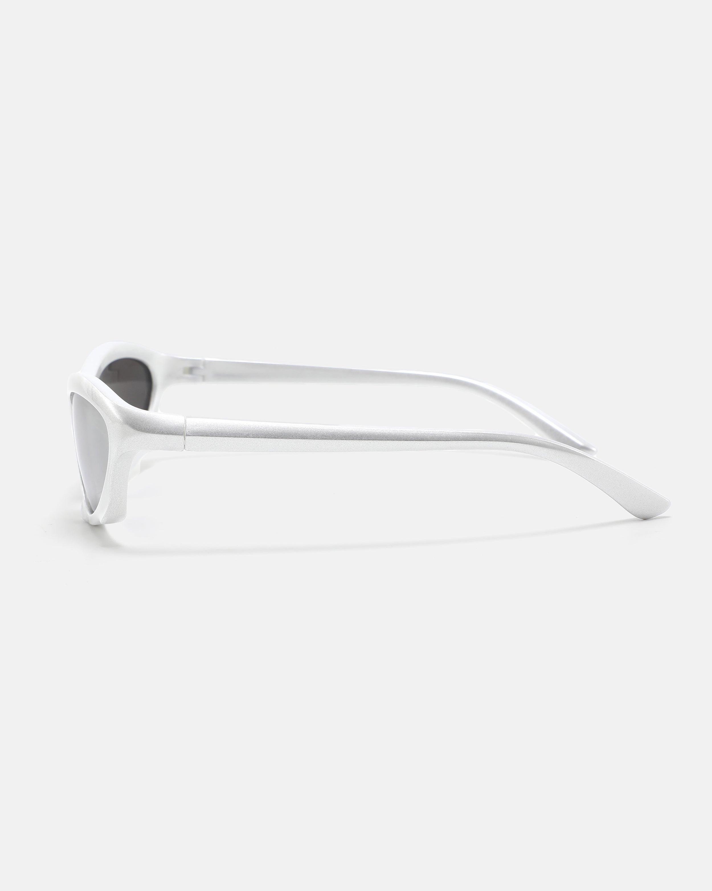 LUNAR Wrap Sunglasses | Silver